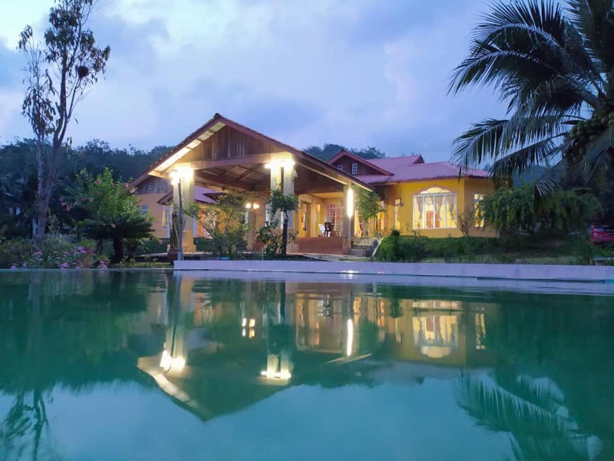 Kapal Terbang Guest House Langkawi Пантай-Сенанг Экстерьер фото